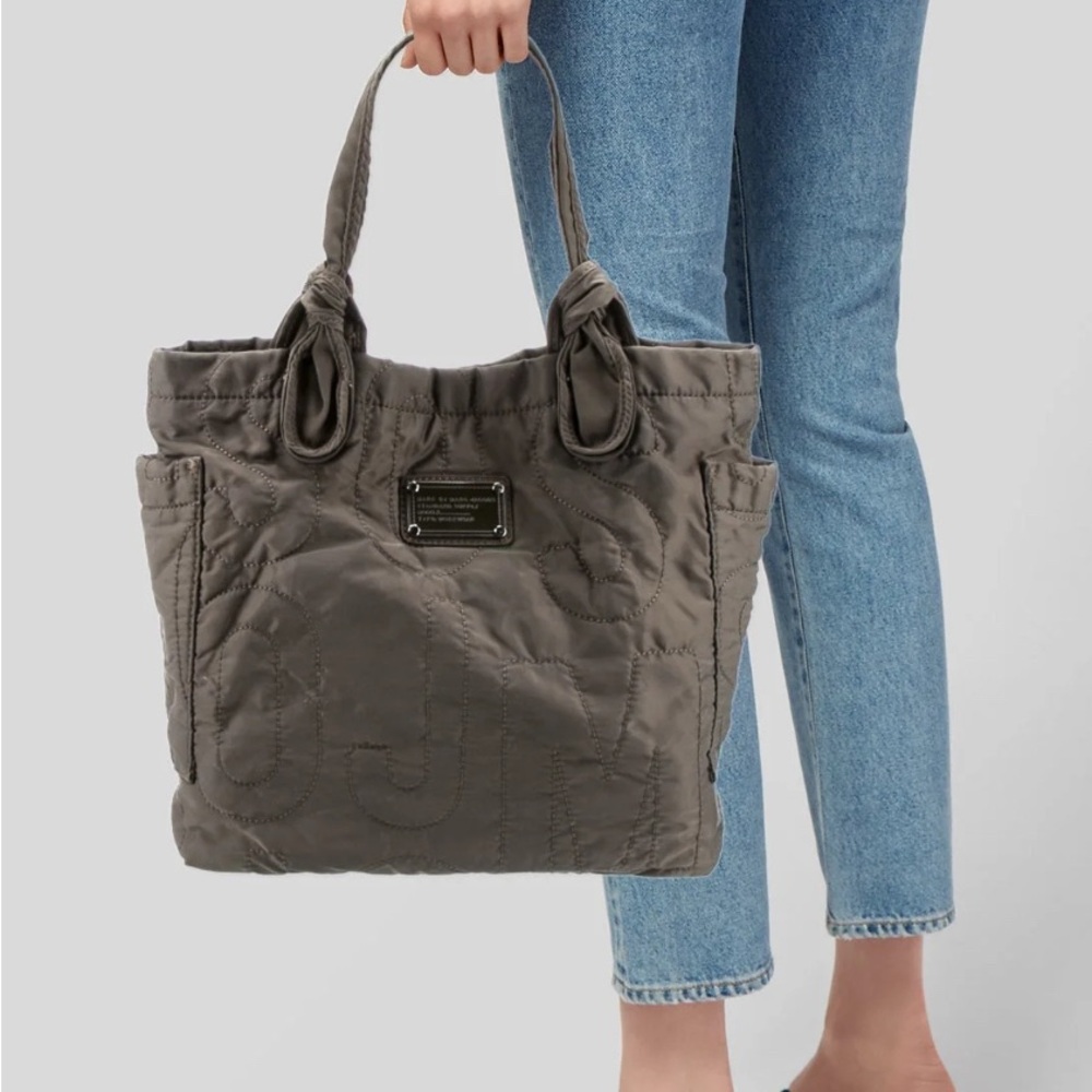 🥳Sale! Marc Jacobs Quilted Nylon Tote in Taupe